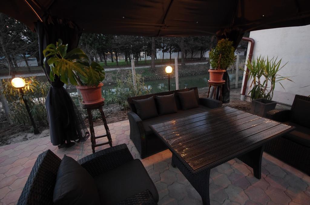 Regina Delux Apartman Gyula Exterior foto