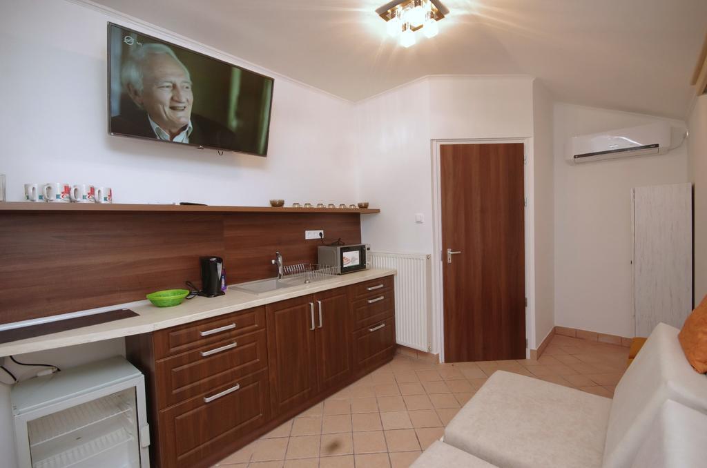 Regina Delux Apartman Gyula Exterior foto