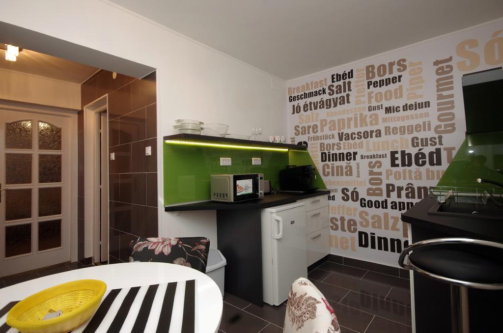 Regina Delux Apartman Gyula Exterior foto