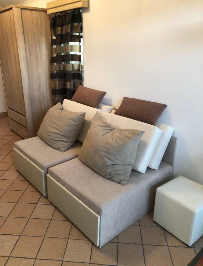 Regina Delux Apartman Gyula Exterior foto